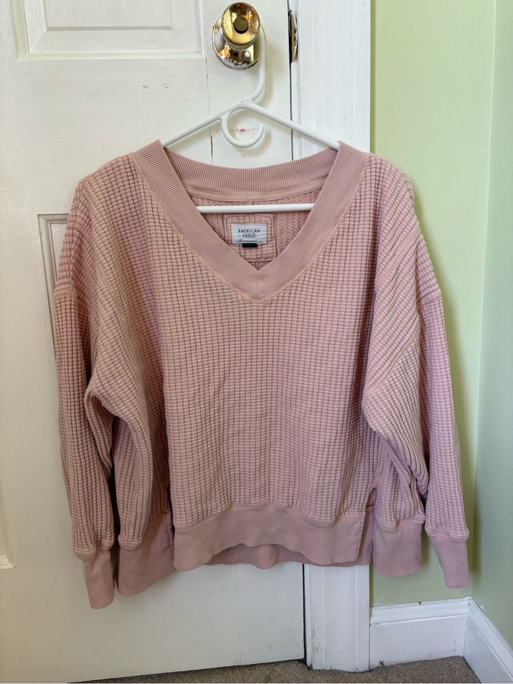 American Eagle Outfitters Waffle V-Neck Sweater in Blush